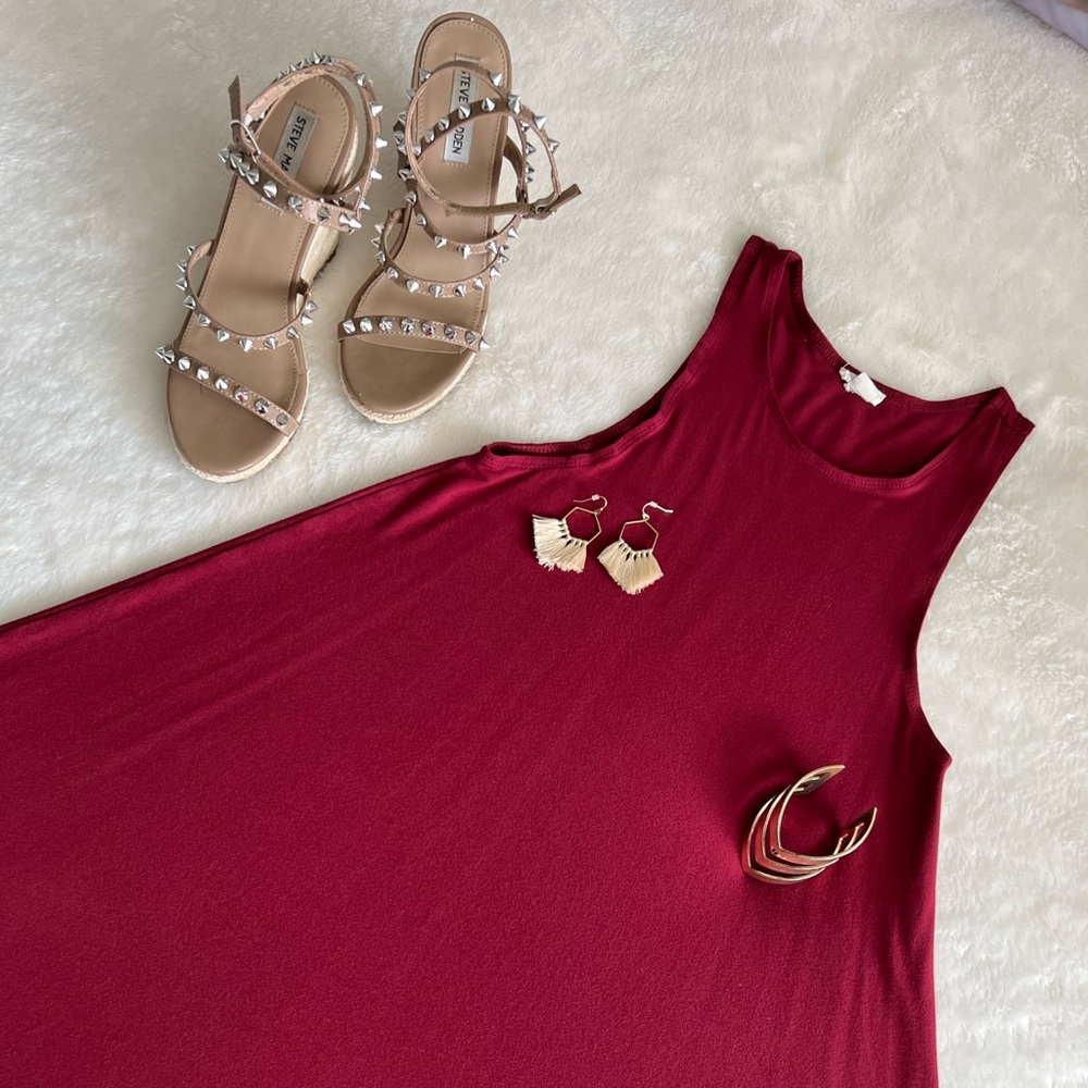 ✨ Red flowy dress from garage ✨size XS like new✨